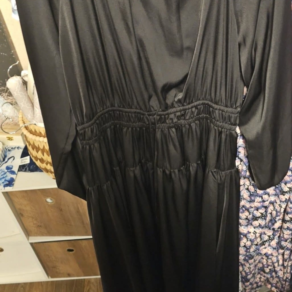 Elegant Black Long-Sleeve Dress